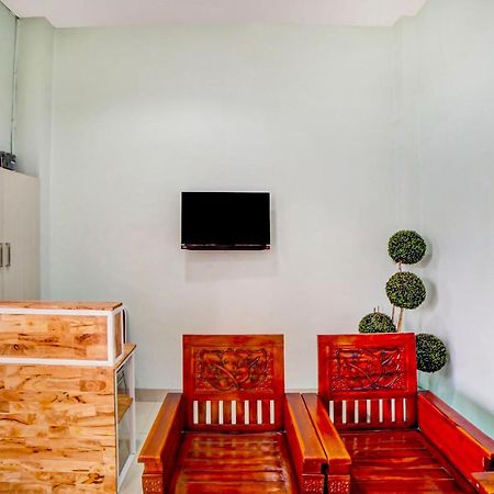 OYO 91170 Ayahanda Residence Medan Bagian luar foto