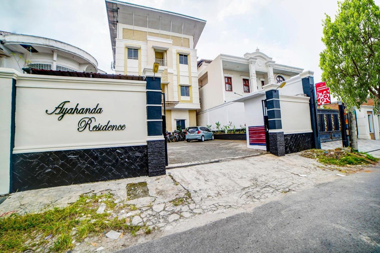 OYO 91170 Ayahanda Residence Medan Bagian luar foto