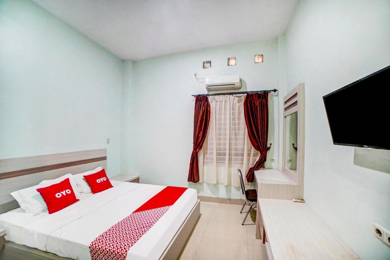 OYO 91170 Ayahanda Residence Medan Bagian luar foto